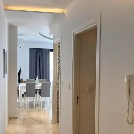 Garden-view 1br Spinola Bay Couples Only Aged 30 * Saint Julian's