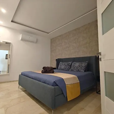 Apartment Garden-view 1br Spinola Bay Couples Only Aged 30 Saint Julian's